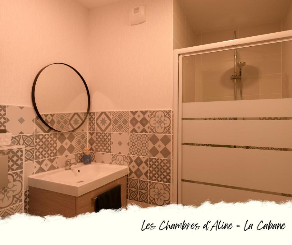 Les Chambres D'Aline Conches الغرفة الصورة